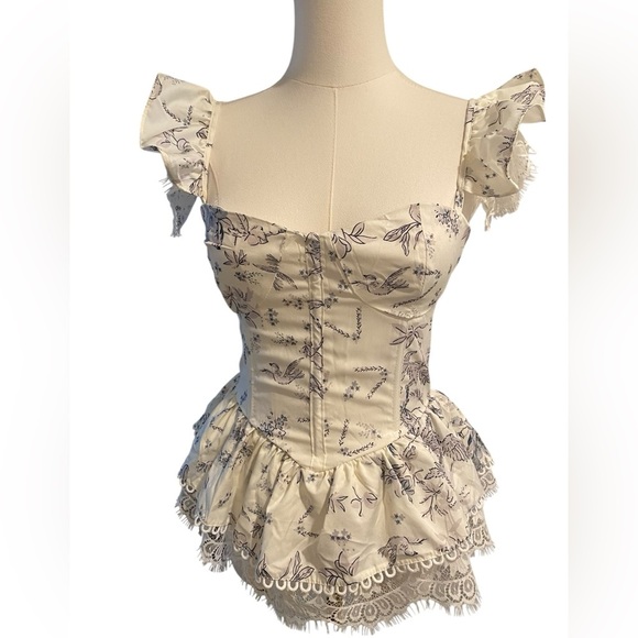 Tops - Elegant Cream Floral Ruffle Top